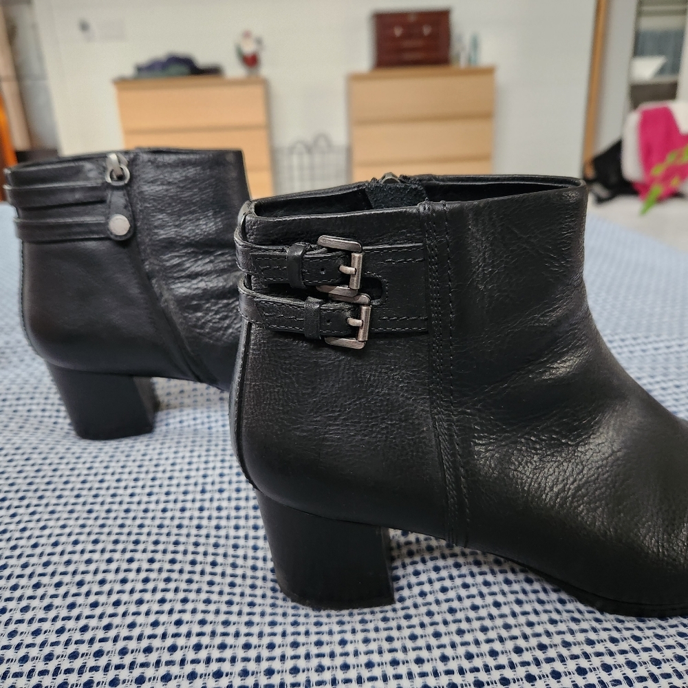 Women's Geox ankle boots